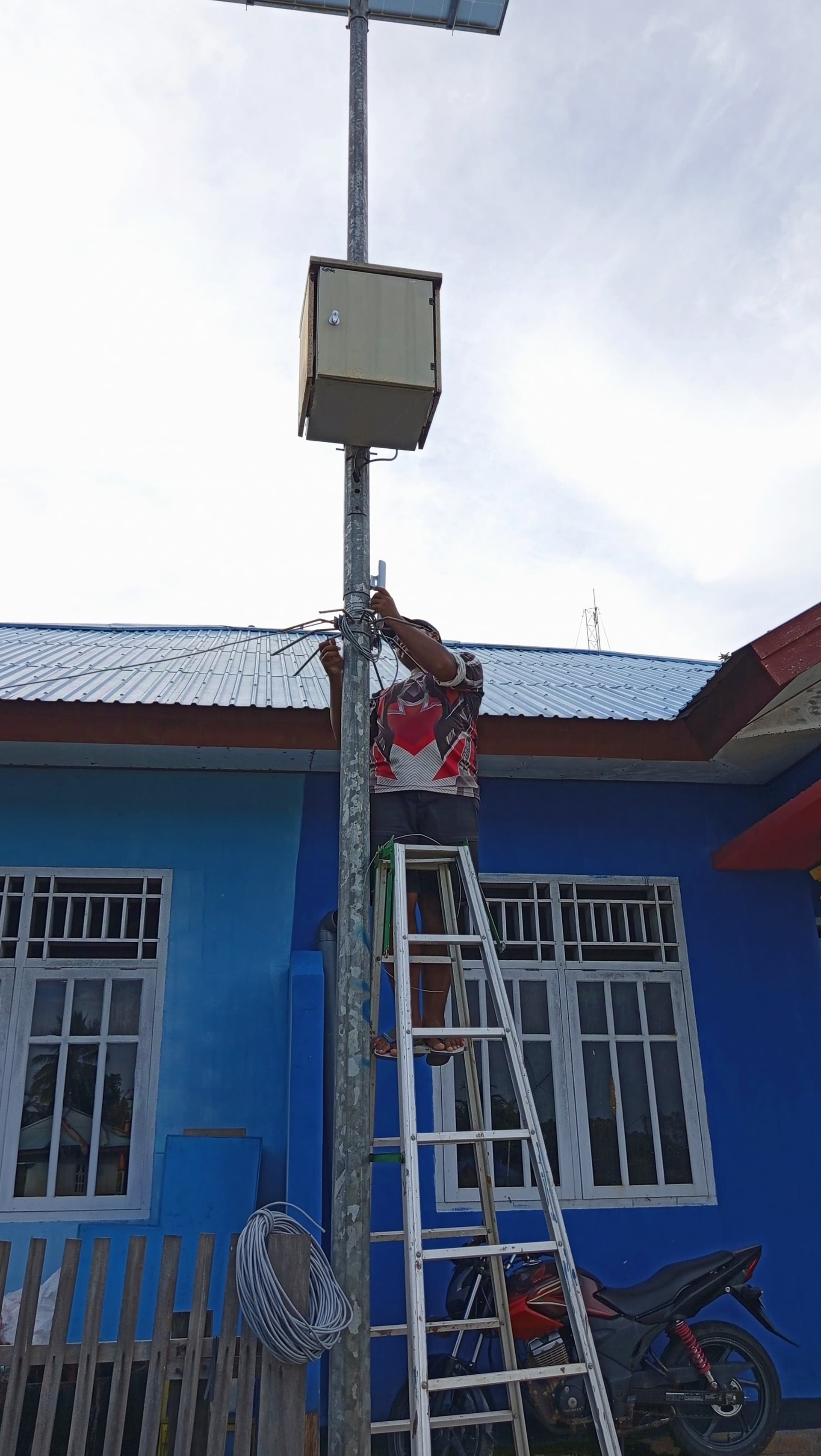 Distribusi Jaringan Internet di Bandar Udara Bade